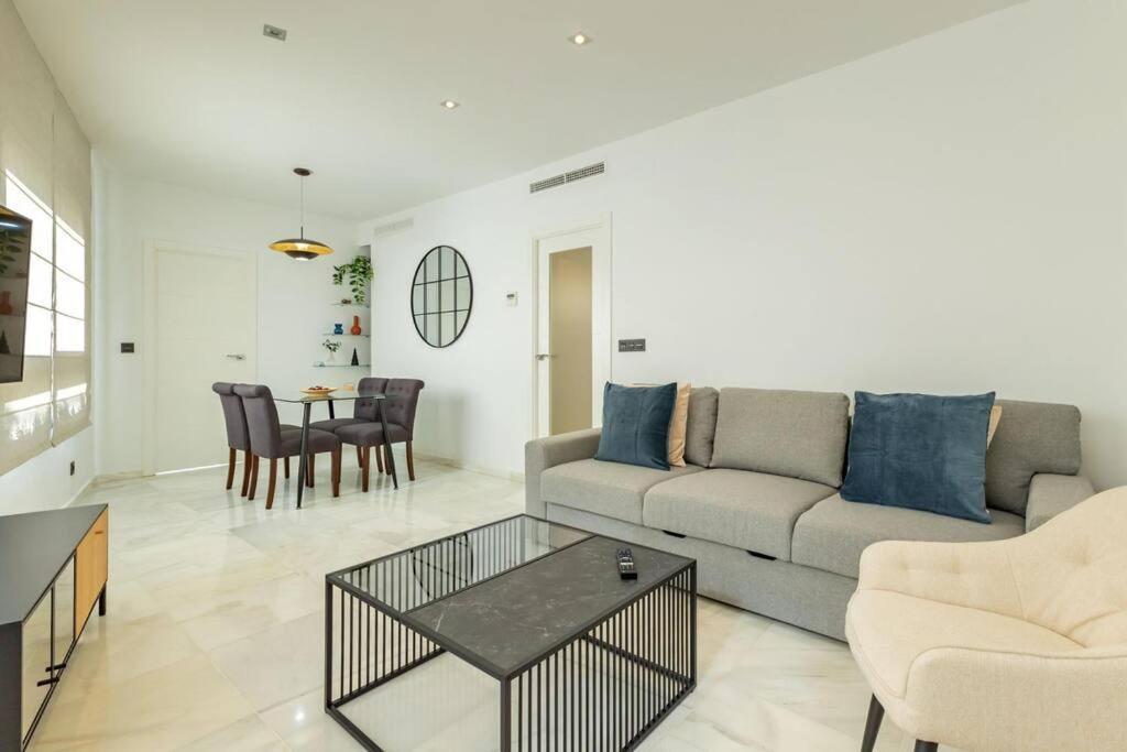 Rosario Apartment Seville